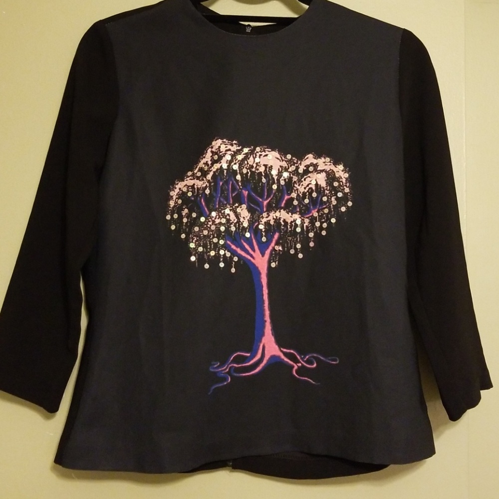 NWT black dressy fitted top sz 6